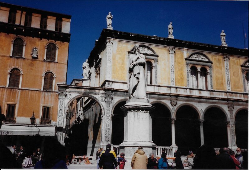 199803xx - 032 Venice, Florence, Rome.jpg